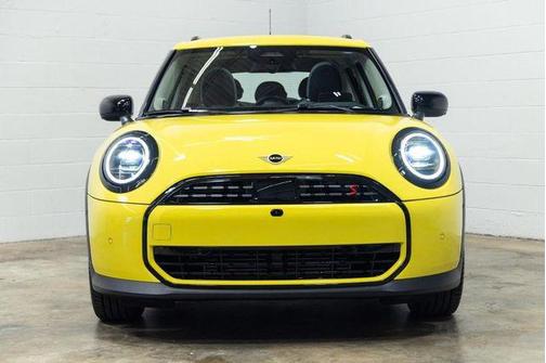 2025 MINI Hardtop Iconic