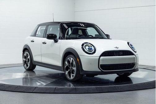 2026 MINI Hardtop Oxford Edition