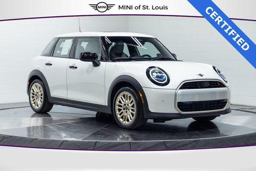 Nanuq White Metallic 2025 MINI Hardtop Signature Plus