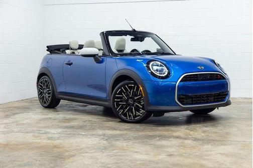 2026 MINI Convertible Signature Plus