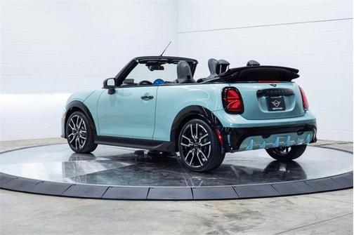 2026 MINI Convertible Iconic