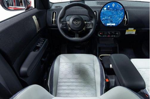 2026 MINI Countryman Oxford Edition