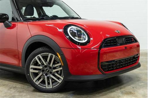2025 MINI Hardtop Iconic