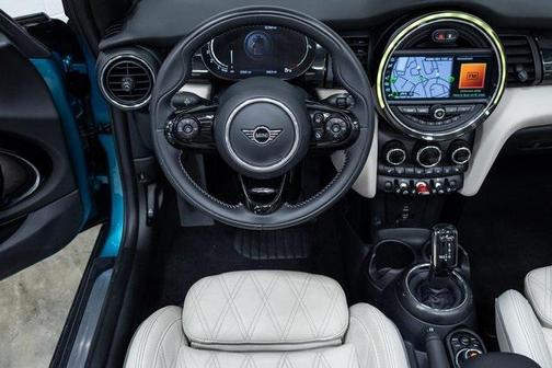 2021 MINI Convertible Iconic