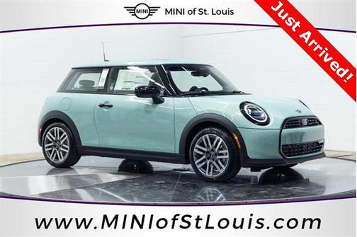 2026 MINI Hardtop Signature Plus