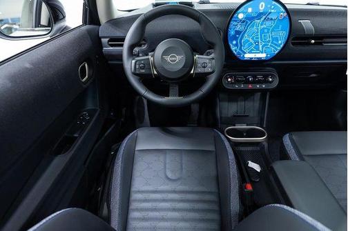 2025 MINI Hardtop Signature Plus