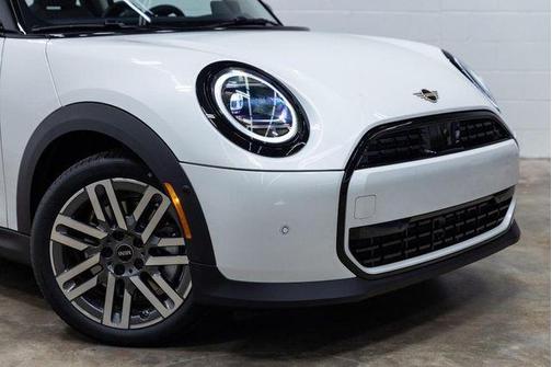 2025 MINI Hardtop Signature Plus
