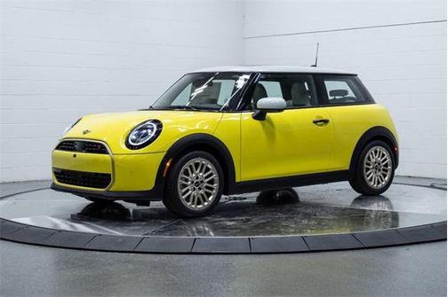 2026 MINI Hardtop Iconic