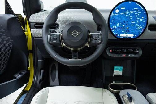 2026 MINI Hardtop Iconic