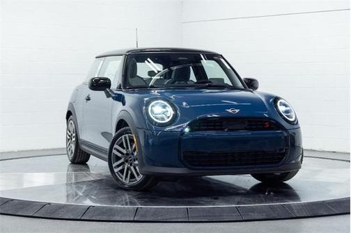 2026 MINI Hardtop Signature Plus