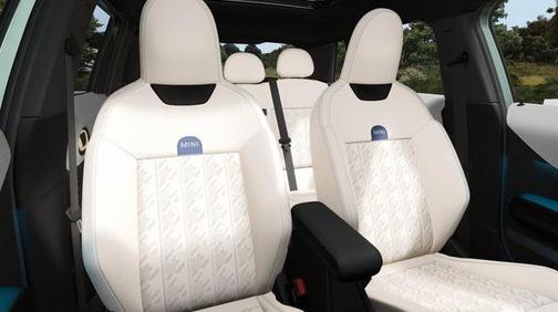 2025 MINI Hardtop Iconic