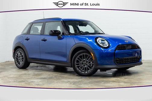 2025 MINI Hardtop Signature Plus