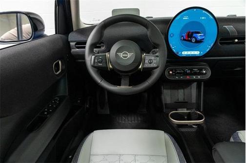 2025 MINI Hardtop Signature Plus
