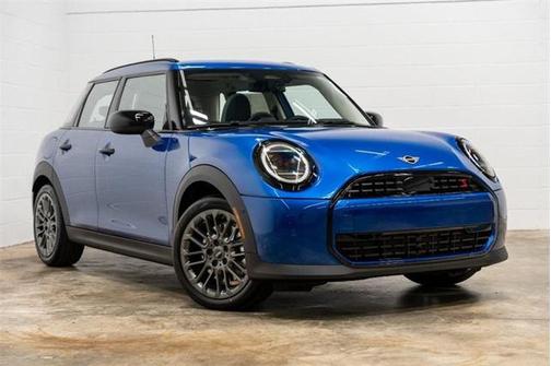 2025 MINI Hardtop Signature Plus