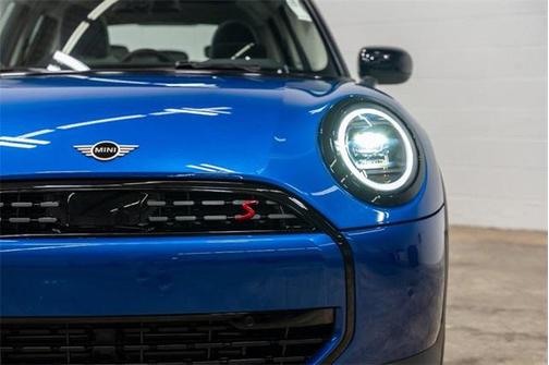 2025 MINI Hardtop Signature Plus