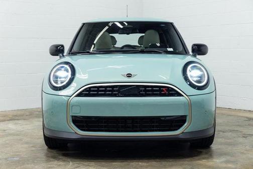 2025 MINI Hardtop Signature Plus