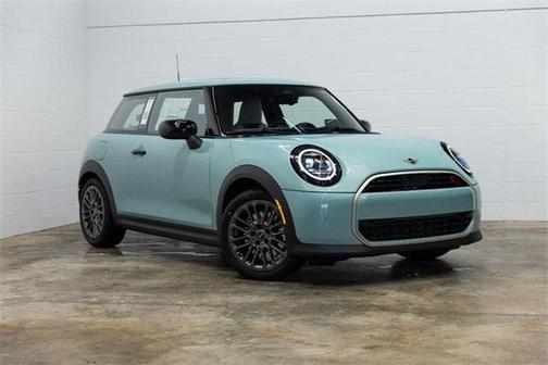 2025 MINI Hardtop Signature Plus