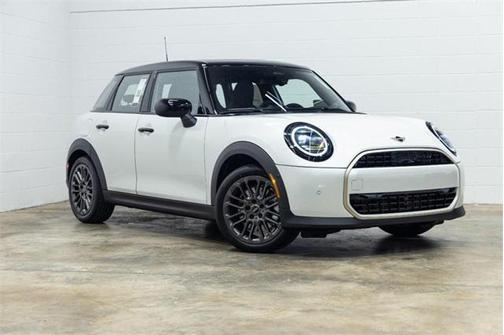 2025 MINI Hardtop Signature