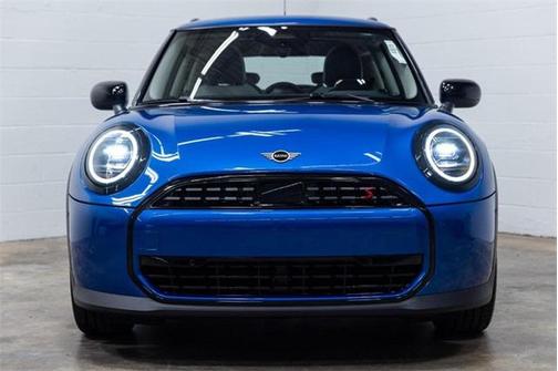 2025 MINI Hardtop Signature Plus