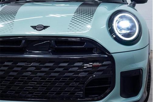 2026 MINI Hardtop Iconic
