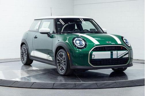 British Racing Green IV Metallic 2026 MINI Hardtop Iconic