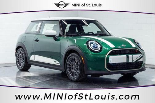 British Racing Green IV Metallic 2026 MINI Hardtop Iconic