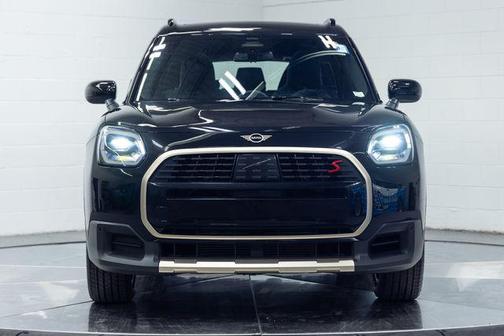 Midnight Black II Metallic 2025 MINI Countryman Cooper S ALL4