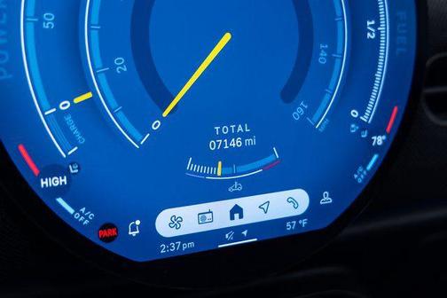 2025 MINI Hardtop Signature Plus