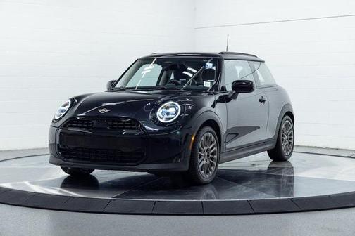 2025 MINI Hardtop Signature Plus