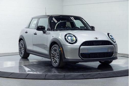 Melting Silver III Metallic 2026 MINI Hardtop Signature Plus