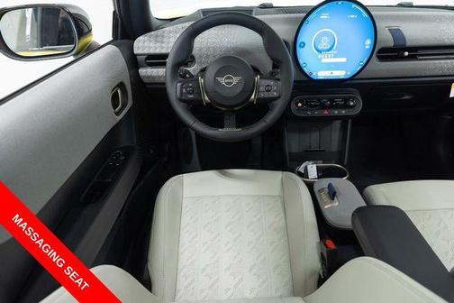 Sunny Side Yellow 2025 MINI Hardtop Signature Plus