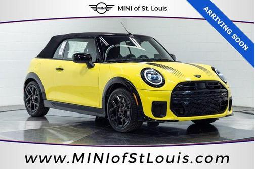 Sunny Side Yellow 2026 MINI Convertible Iconic
