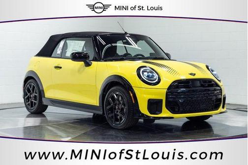 Sunny Side Yellow 2026 MINI Convertible Iconic
