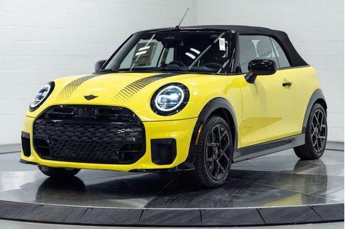 Sunny Side Yellow 2026 MINI Convertible Iconic