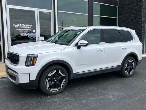 Glacial White Pearl 2024 Kia Telluride EX