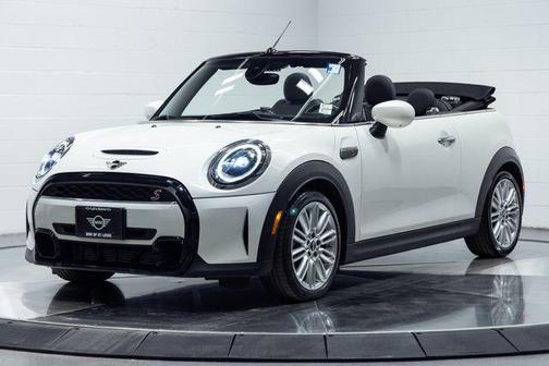 2024 MINI Convertible Signature