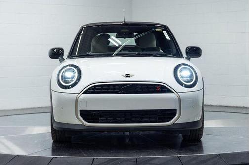 Nanuq White Metallic 2026 MINI Convertible Signature