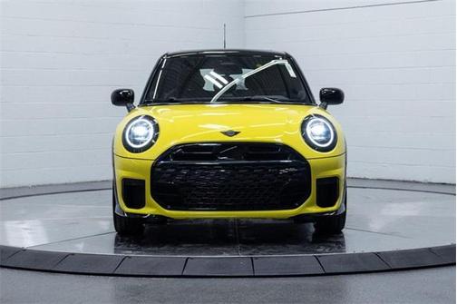 2026 MINI Hardtop Iconic