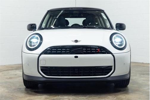 2025 MINI Hardtop Iconic