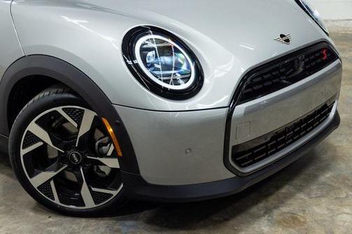 2025 MINI Hardtop Signature Plus