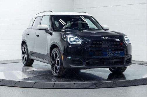 Midnight Black II Metallic 2026 MINI Countryman Cooper S ALL4
