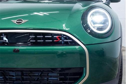 2026 MINI Convertible Iconic