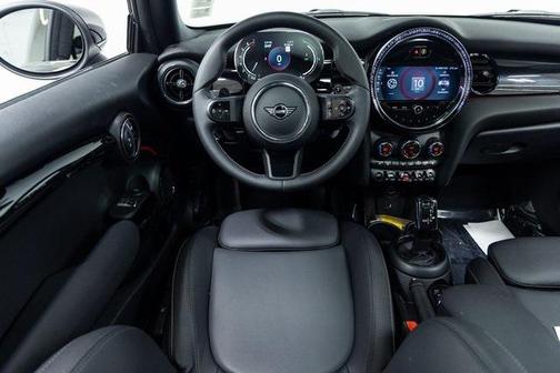 2023 MINI Hardtop Signature