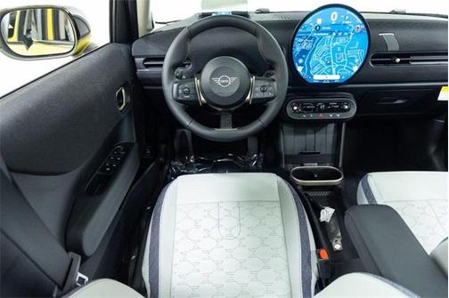 2025 MINI Hardtop Iconic