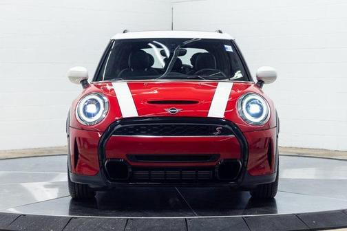 2023 MINI Hardtop Iconic