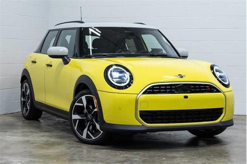 2025 MINI Hardtop Iconic