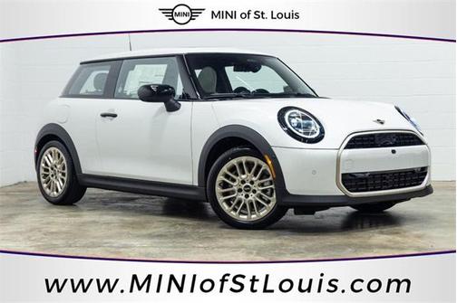 2025 MINI Hardtop Iconic