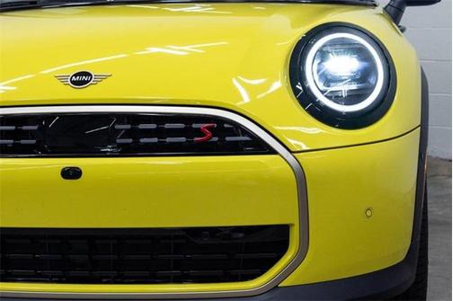 2025 MINI Hardtop Iconic
