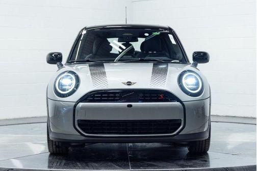 2026 MINI Hardtop Iconic