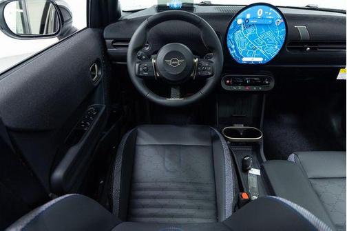 2026 MINI Hardtop Iconic